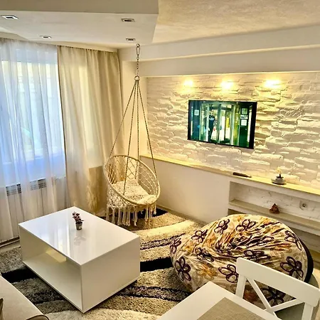 Kamenica In - Old Apartment *